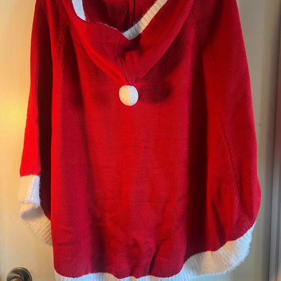 Christmas Poncho- Santa - Picture 7 of 9